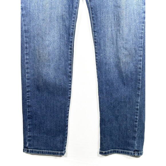 Levi's 34x32 San Francisco Demi Curve Classic Bootcut Women Size 8 S/C  8/29 - Picture 2 of 11